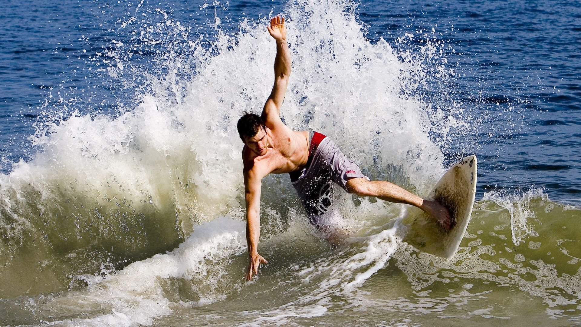 女子200自决赛 美澳中三线胶着推进